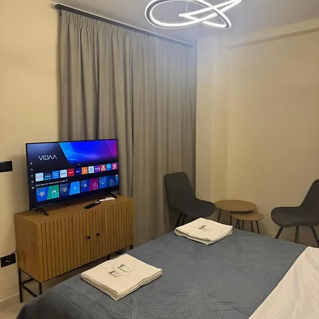 Cozy Double In Center 3*