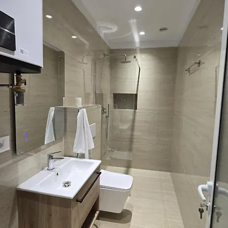 Cozy Double In Center Shkodër